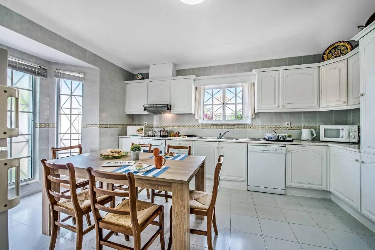 אלבופיירה Villa Arines